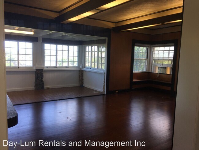 Building Photo - 5 br, 2.5 bath House - 2460 Kinoole Street