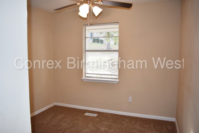 Building Photo - 1528 Carol Cir