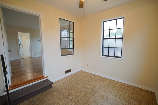 Foto del edificio - 212 Rudy Hubbard Way
