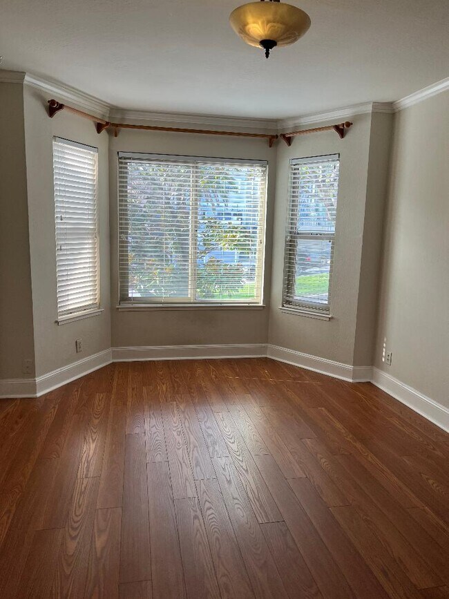 Foto del edificio - 1289 Dolores St