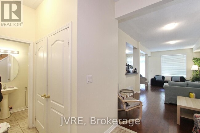 Building Photo - 3118 Cabano Crescent