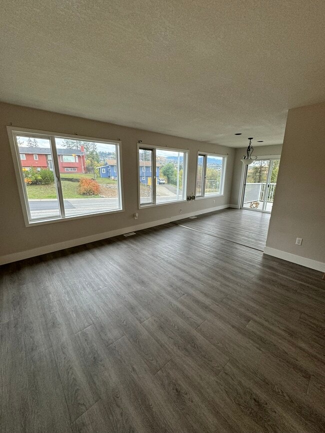 Building Photo - 1801 Pottery Rd