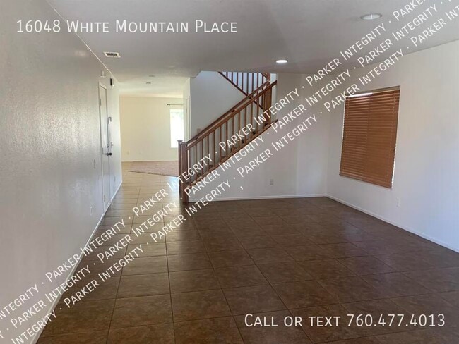 Foto del edificio - 16048 White Mountain Pl