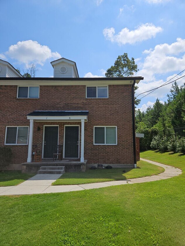 Primary Photo - MLK Dr 3781
