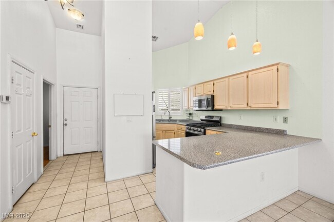 Foto del edificio - 855 N Stephanie St
