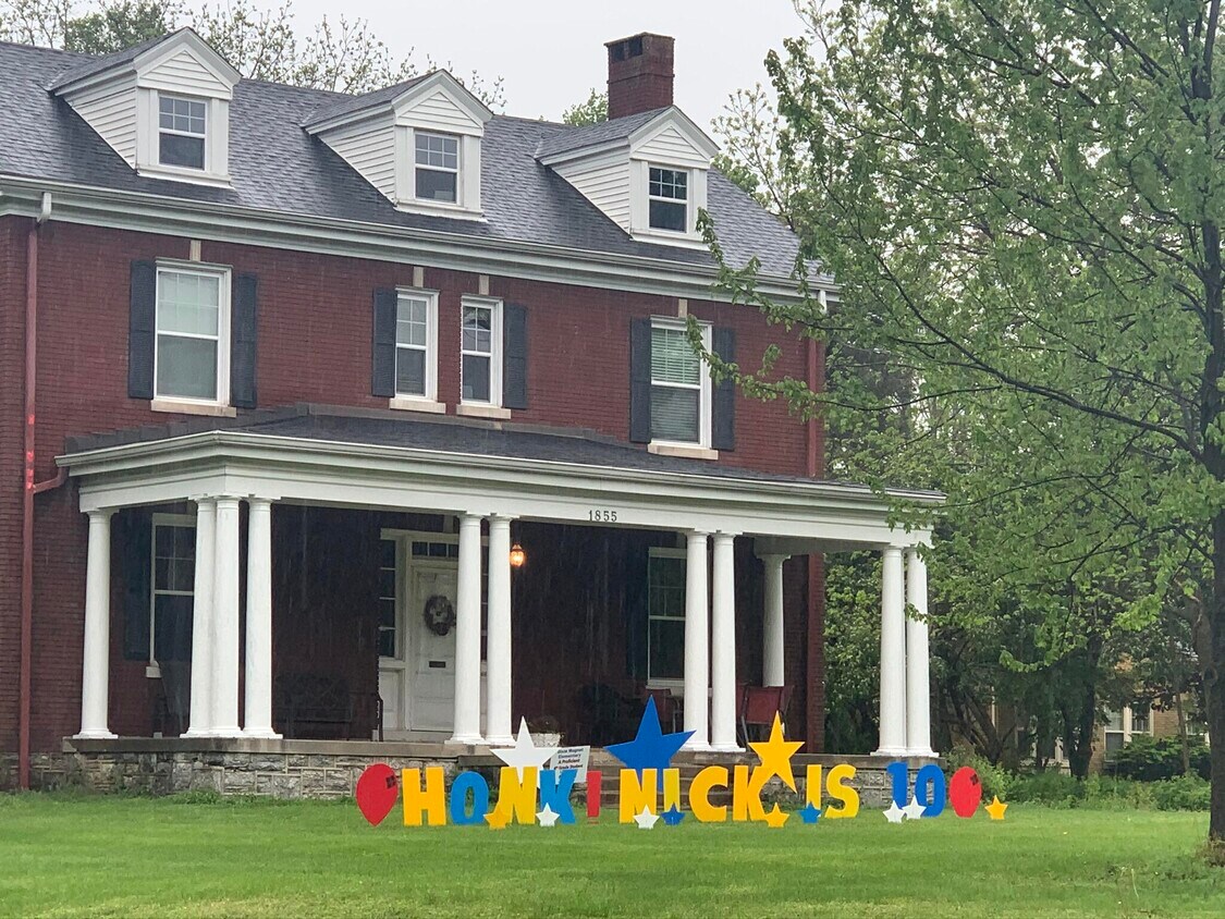 Foto principal - 1855 Nicholasville Rd