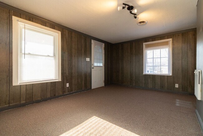 Foto del edificio - 1972 S Dixie Blvd