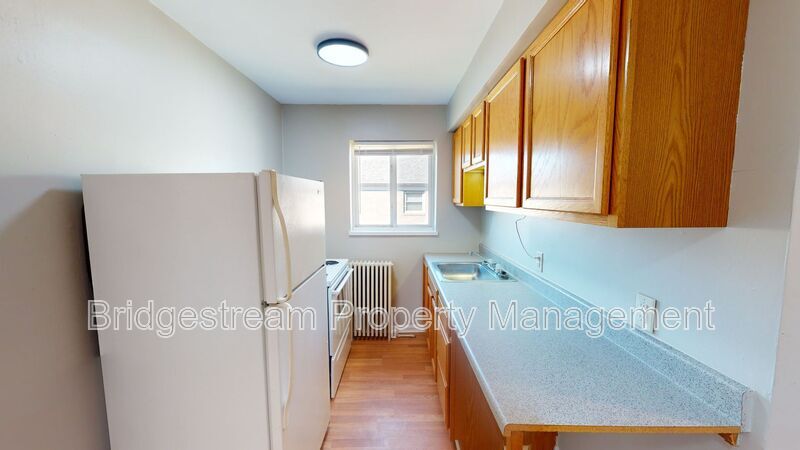 Building Photo - 1549 Old Ln Ave