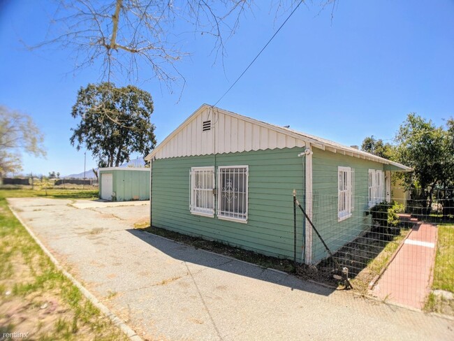 Building Photo - 2 br, 1 bath House - 882 N Alessandro St