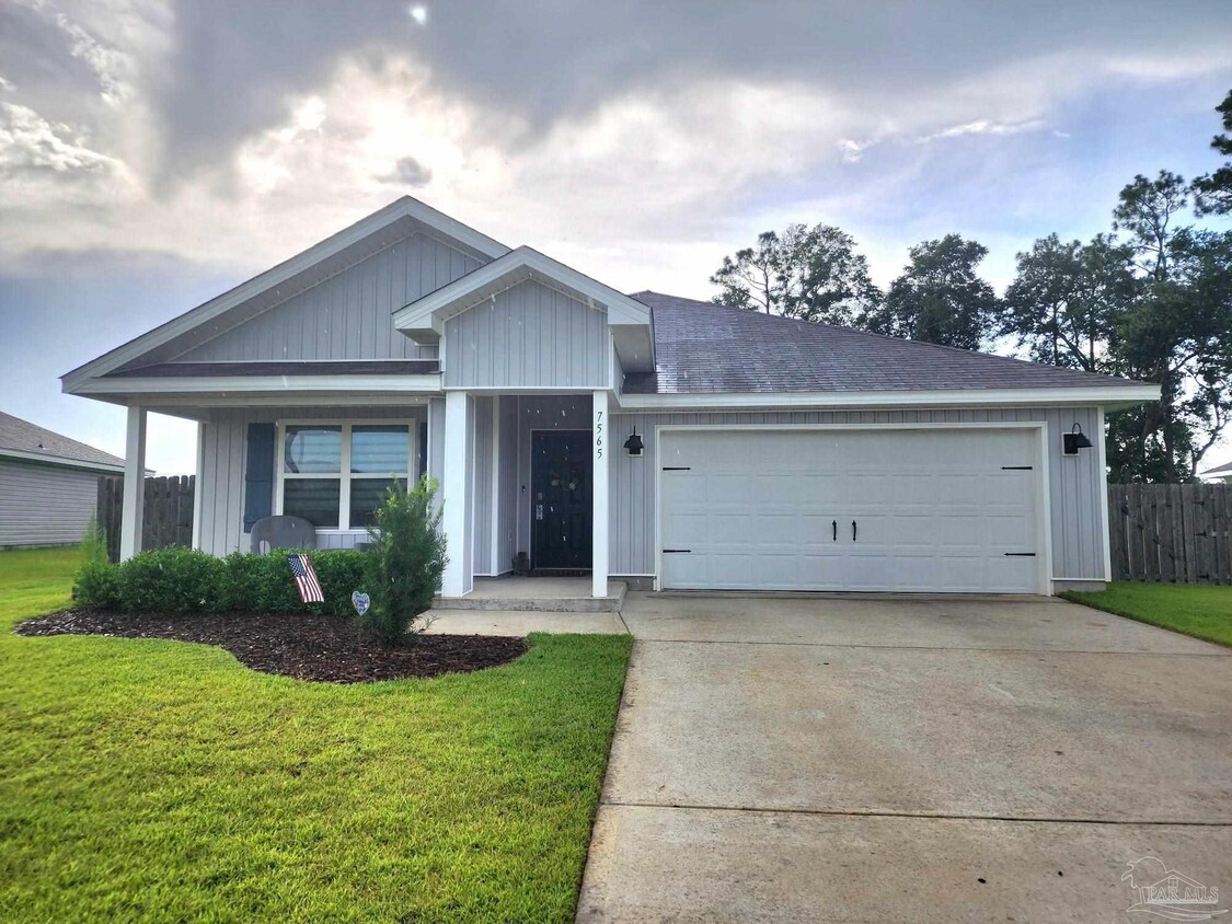 Primary Photo - 7565 Steeplechase Blvd