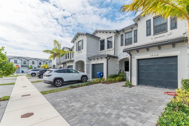 Building Photo - 28568 SW 134th Ave