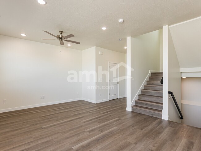 Foto del edificio - 1384 W Mahogany St