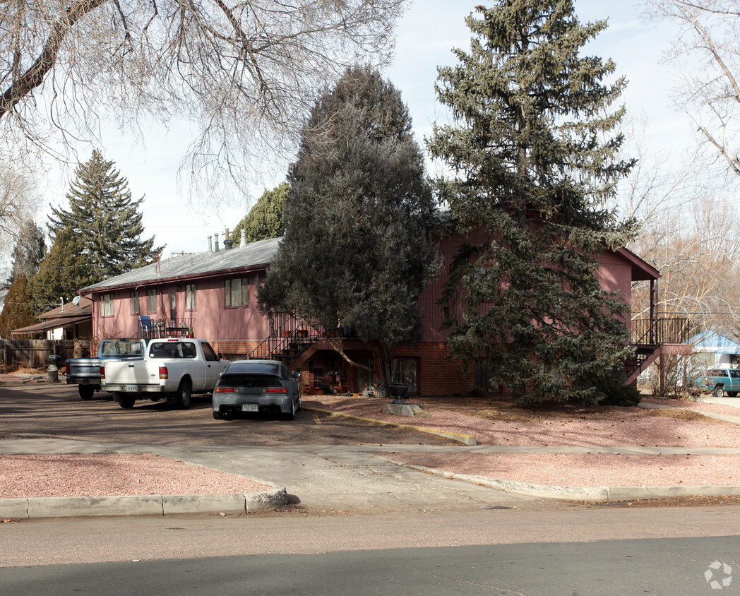 Building Photo - 1623 E Kiowa St