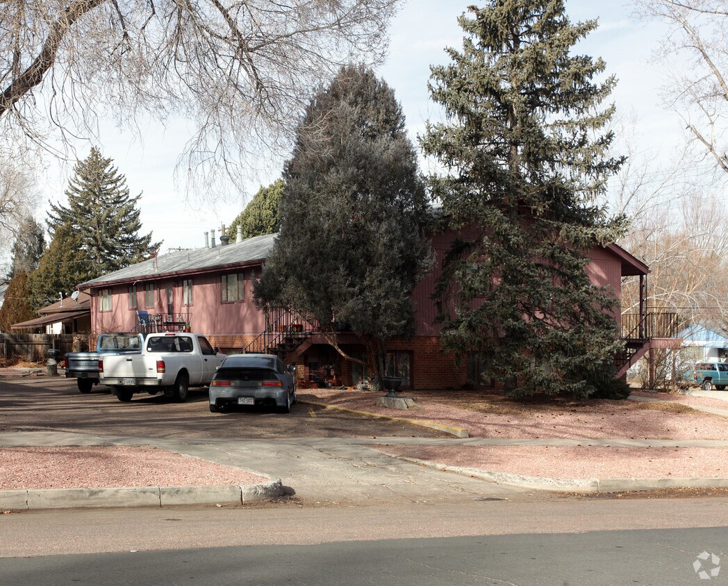 Foto del edificio - 1623 E Kiowa St