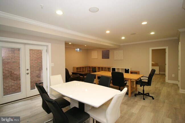 Foto del edificio - 102 Bullard Cir