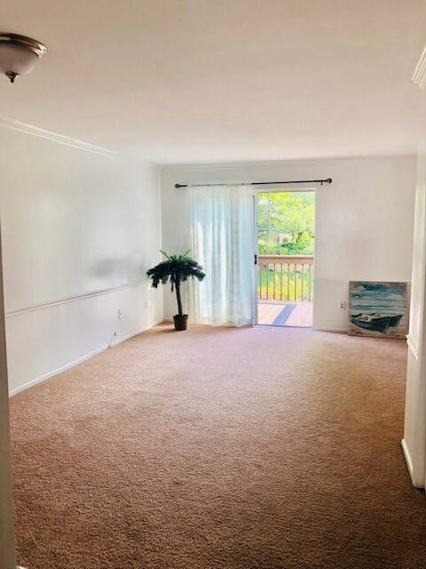 Living Room - 96 Leeward Ln