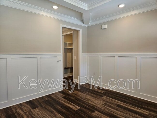Building Photo - 3112 Venetian Dr