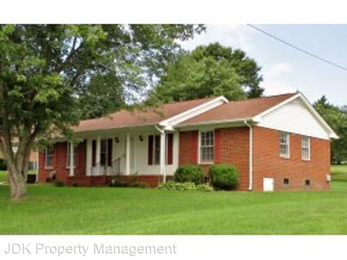 Primary Photo - 3 br, 2 bath House - 1632 Regency Dr
