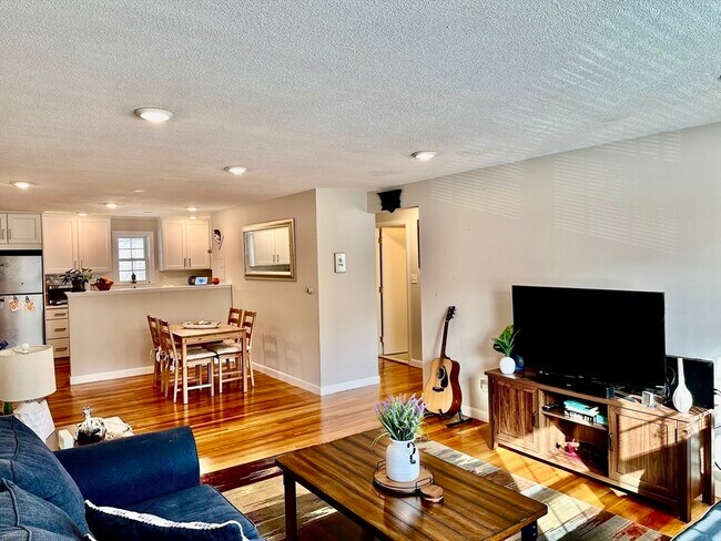 Foto del edificio - 25 Arlington Rd