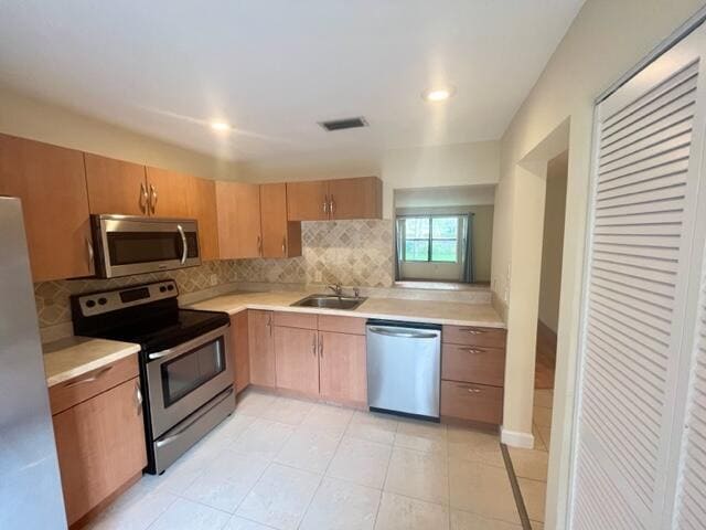 Building Photo - 13105 Belhaven Ct