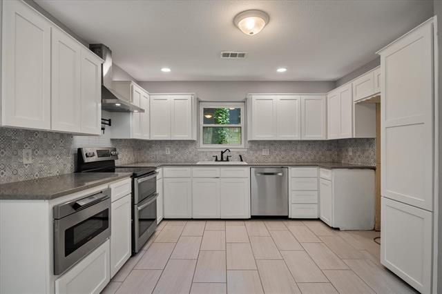 Building Photo - 2019 N Meadow Way Cir