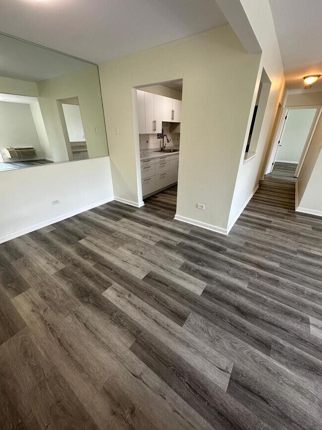 Foto del edificio - 900 N Lakeside Dr