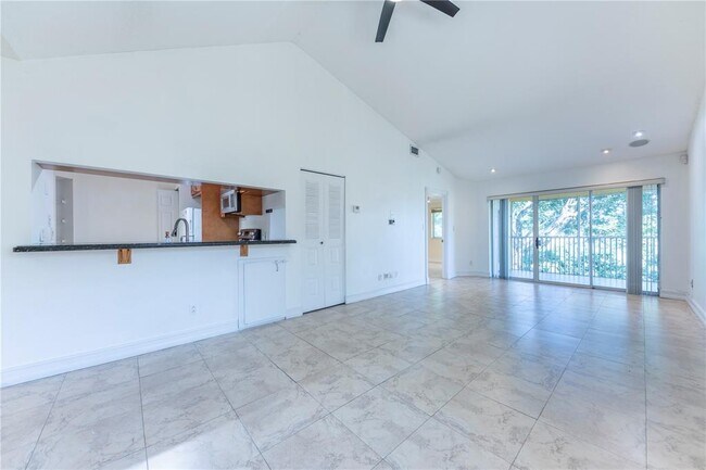 Foto del edificio - 1155 Coral Club Dr