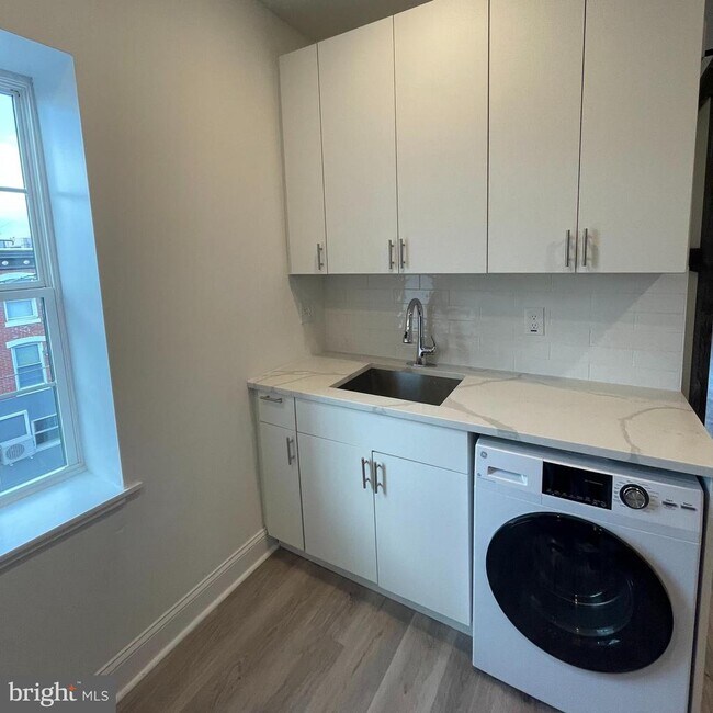Foto del edificio - 2046 E Huntingdon St