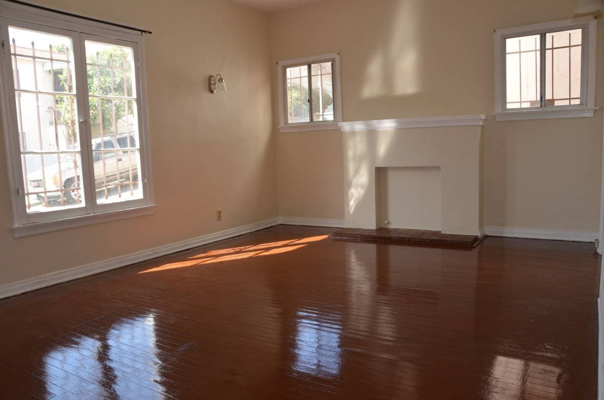 Primary Photo - 964 Marview Ave