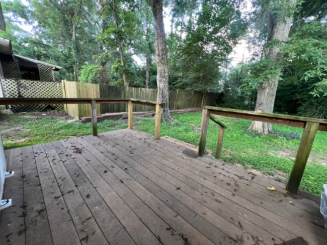 Building Photo - 1337 Charlotte St