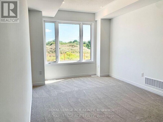 Building Photo - 32 Dockside Wy