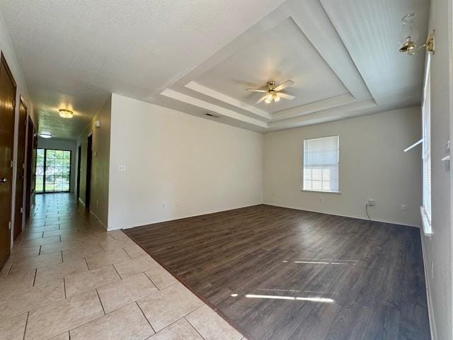 Building Photo - 221 Fox Run Pl