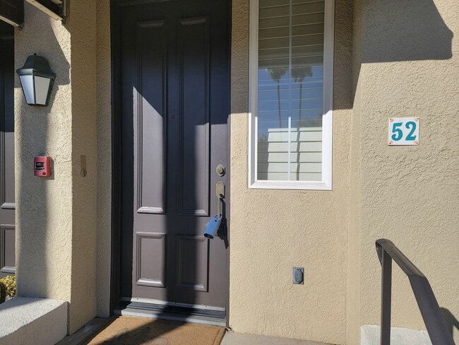 Foto del edificio - 2 BD/2 BATH