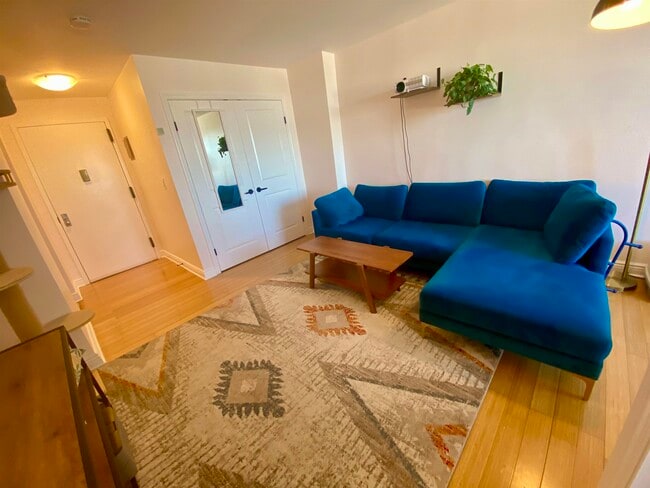 Building Photo - 500 Central Ave