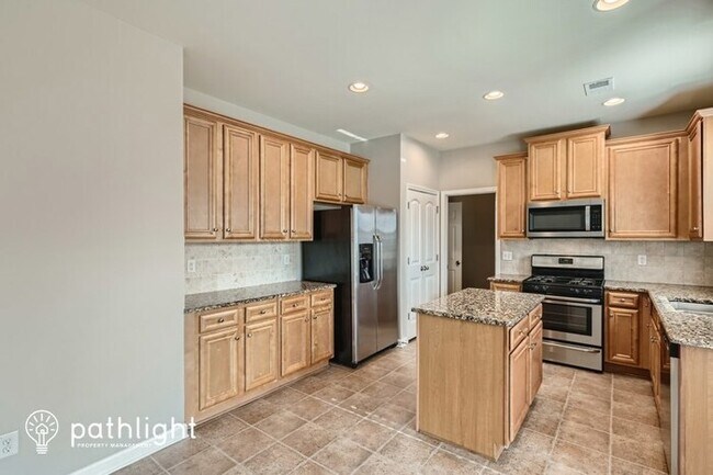 Building Photo - 7763 Wrotham Circle, Atlanta, GA, 30349