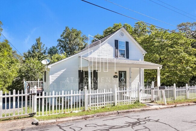 Building Photo - 352 Jackson St