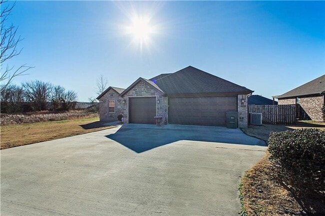 Building Photo - 4189 W Titus Dr