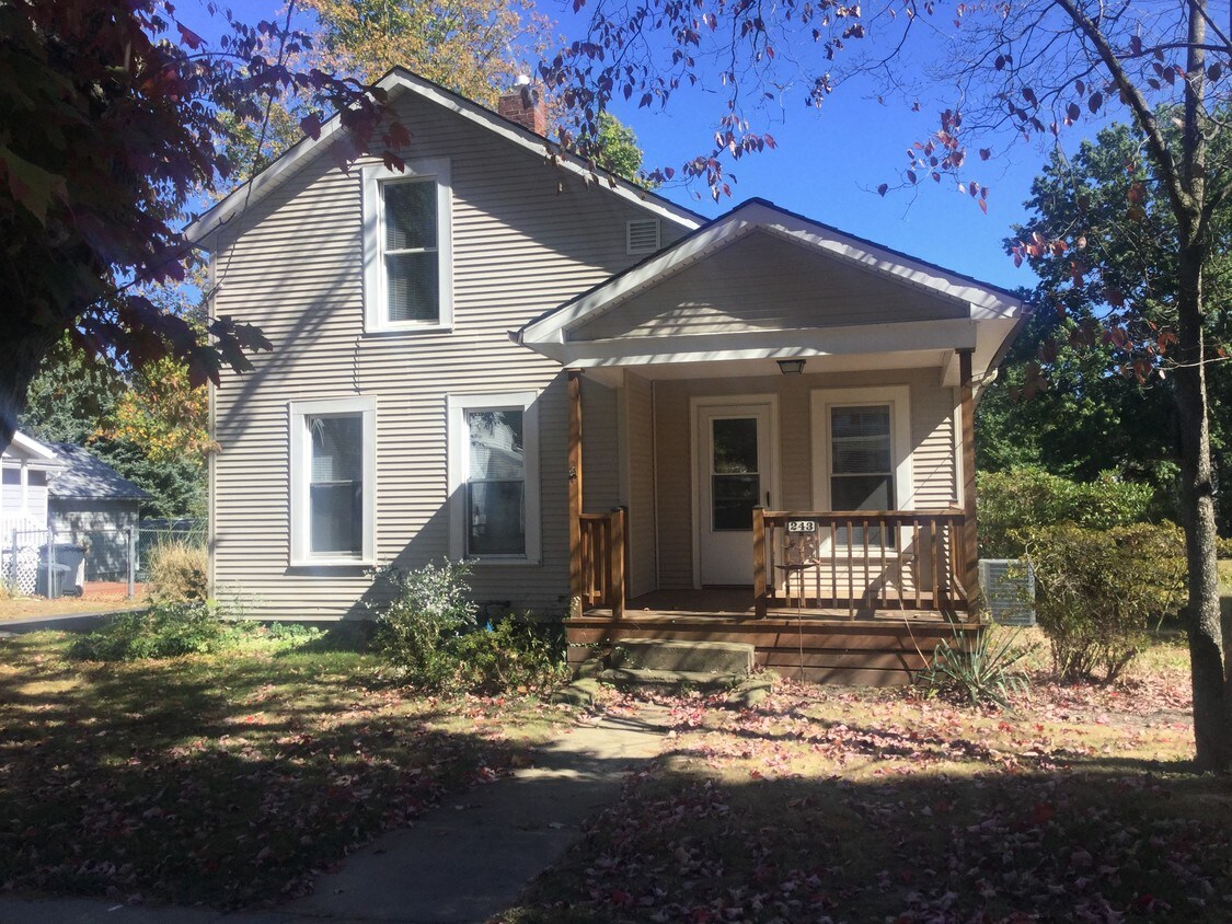 243 Pratt St, Ravenna, OH 44266 House Rental in Ravenna, OH