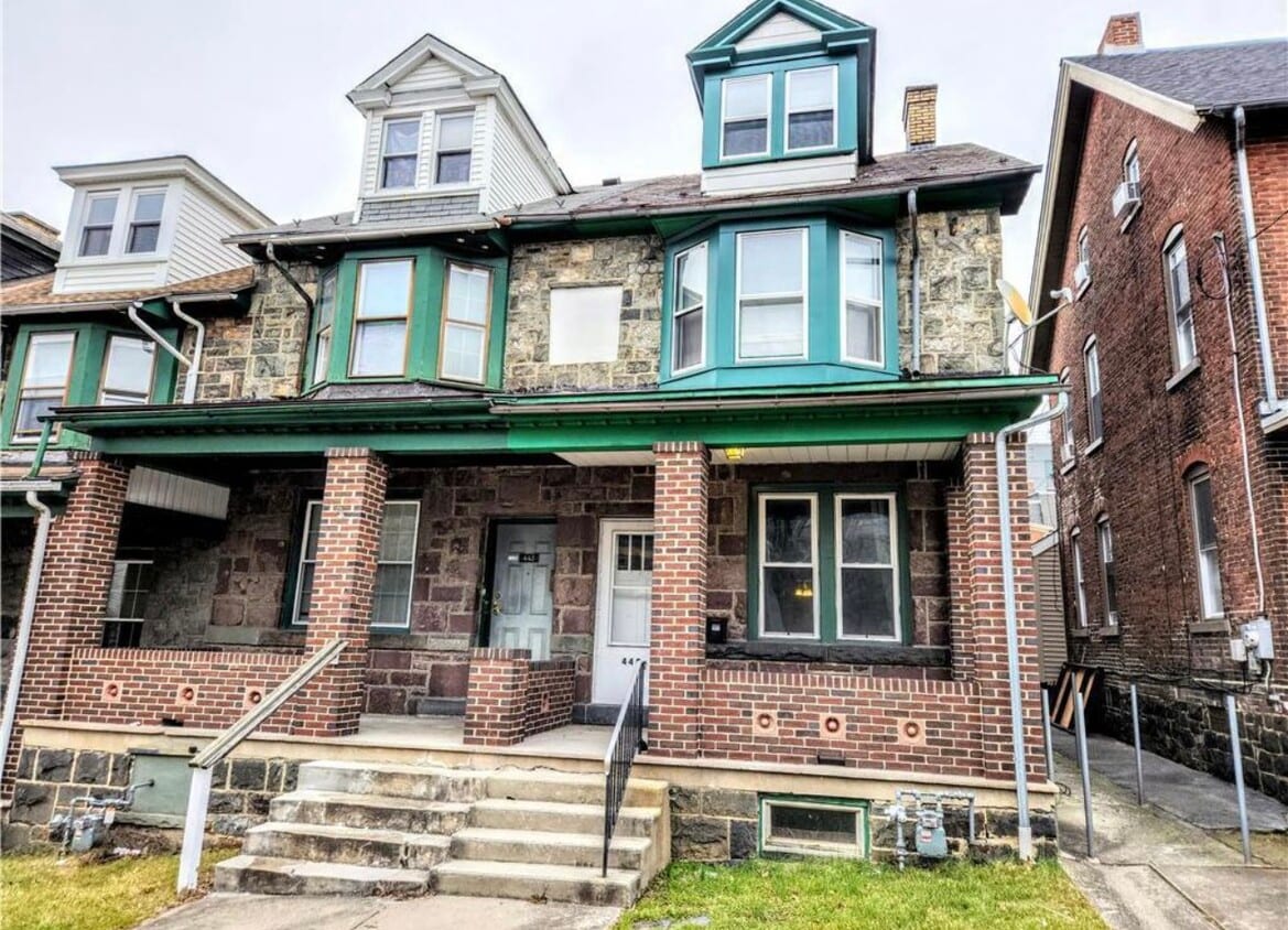 Primary Photo - 445 Montclair Ave