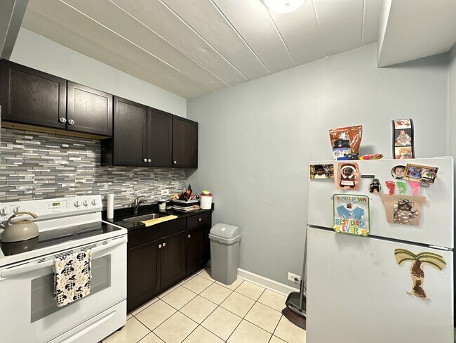 Foto del edificio - 1360 W Touhy Ave