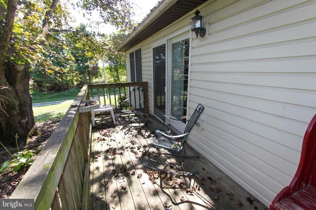 Building Photo - 555 Cattail Run Rd