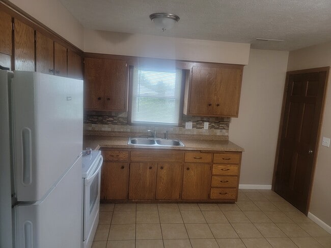 Building Photo - 4144 N 60th Ave