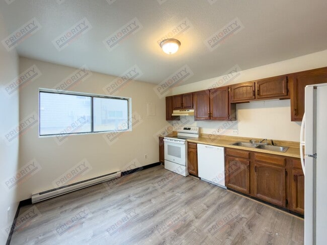 Building Photo - Ealges Nest Apartments