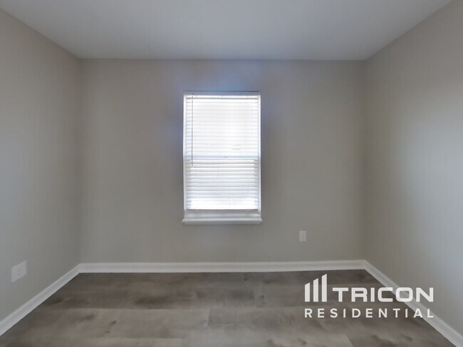 Building Photo - 8132 Grove Berry Way