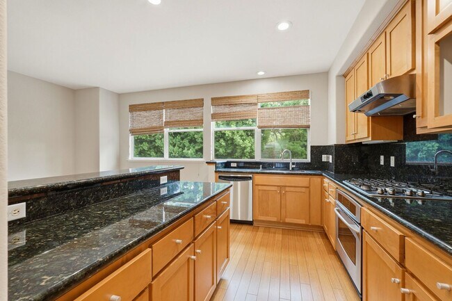 Foto del edificio - Downtown Mountain View 3 Bedroom 3.5 Bathr...