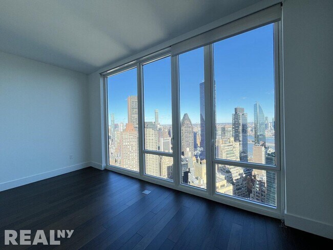 Foto del edificio - 222 East 44th Street