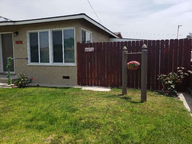 Foto del edificio - 16516 Firmona Ave