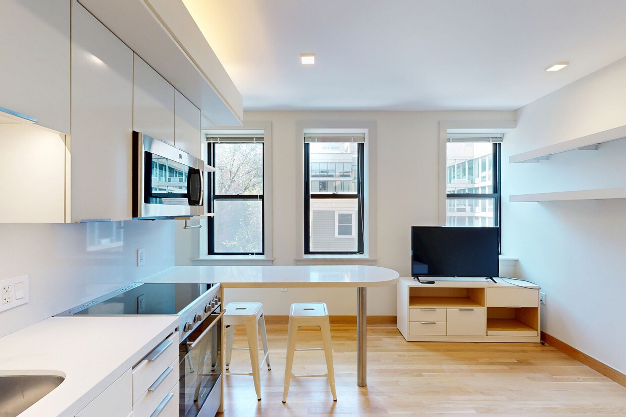 Photo - 115 Mt Auburn (Fully Furnished) Apartments