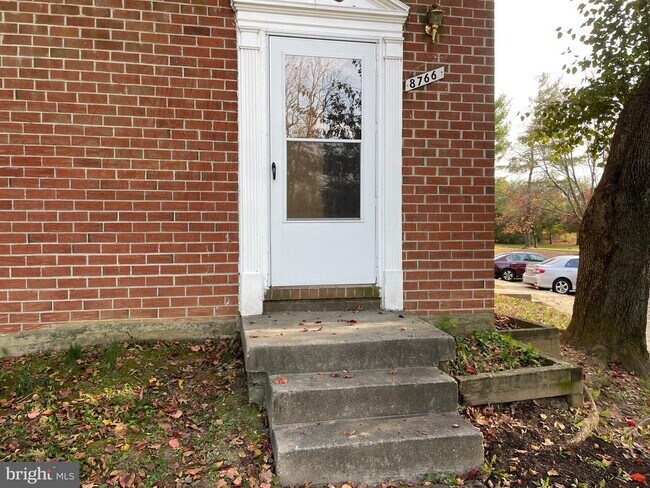 Building Photo - 8766 Tamar Dr