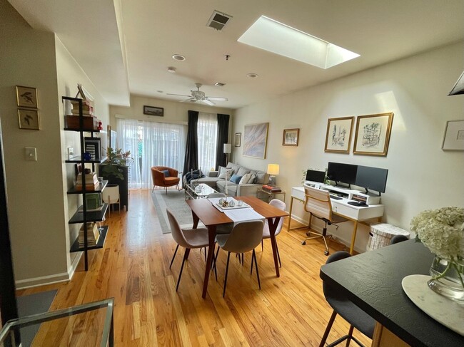 Foto del edificio - 608 Jefferson St